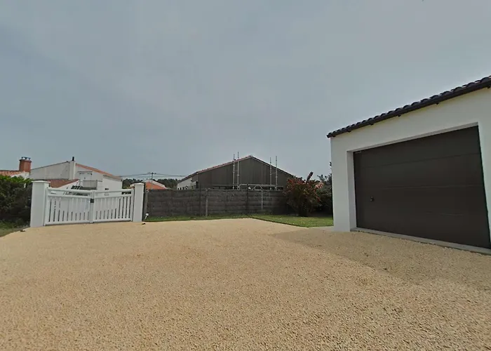 Br000- G26 3 Pieces 4 Couchages Sur Villa *