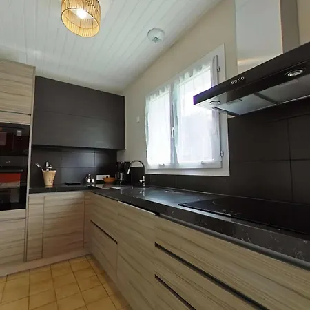 Br000- G26 3 Pieces 4 Couchages Sur